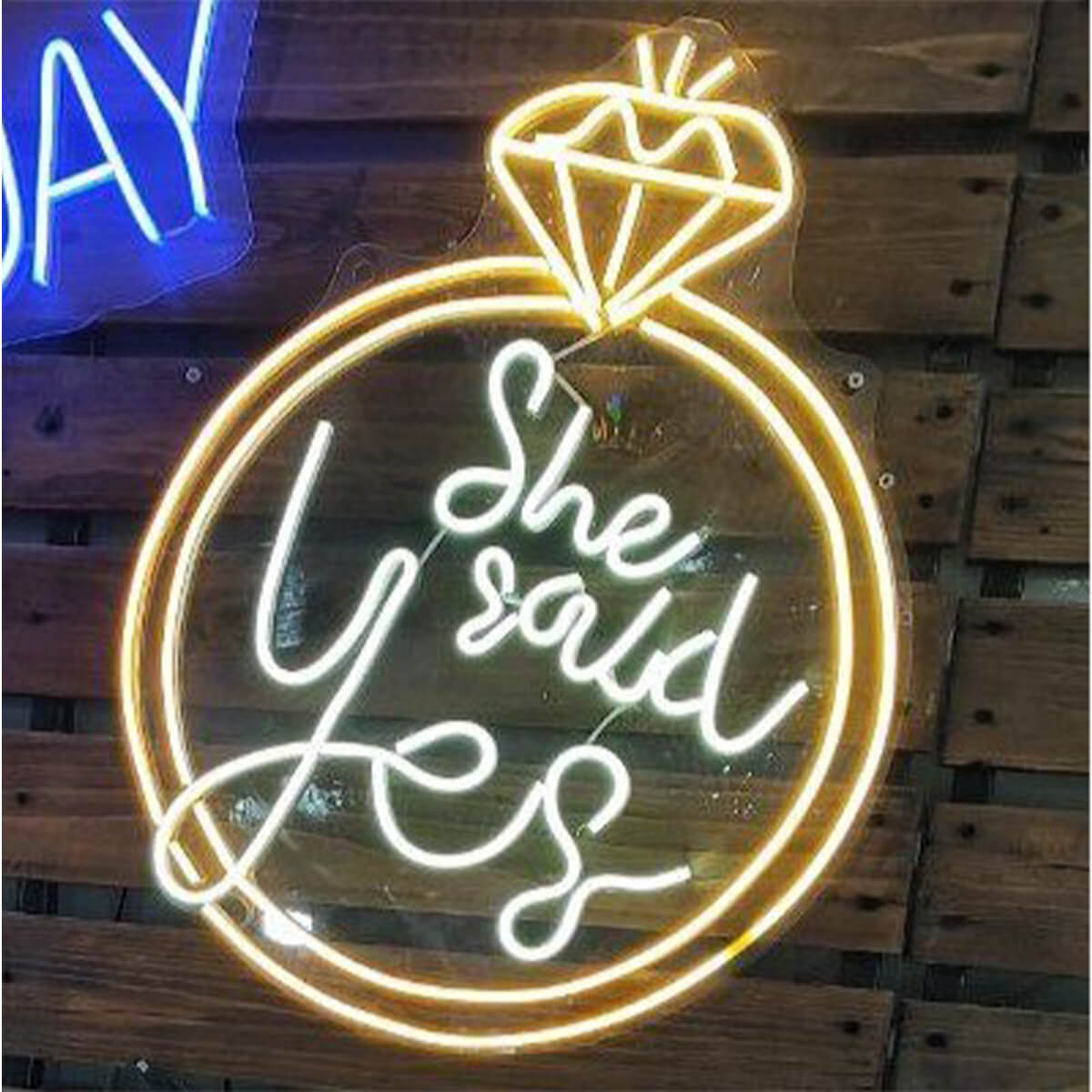 تابلو نئون She said yes 2